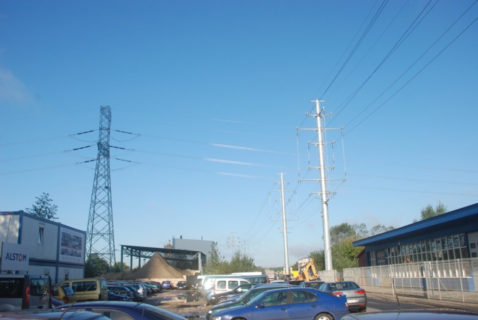 Niekonwencjonalne skrzyżowanie linii napowietrznych 110 i 400 kV