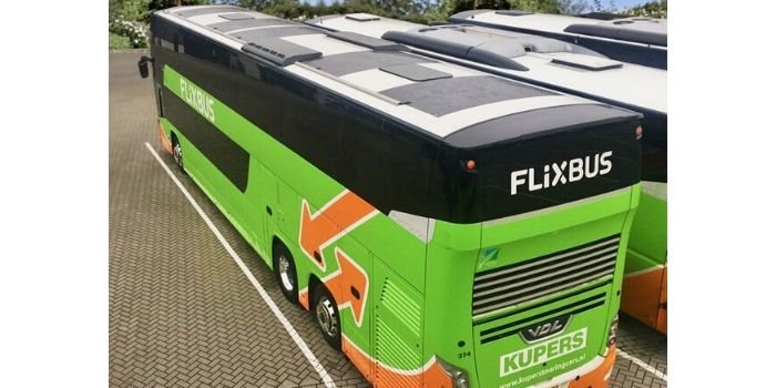 FlixBus testuje pierwszy na świecie autobus dalekobieżny zasilany energią słoneczną