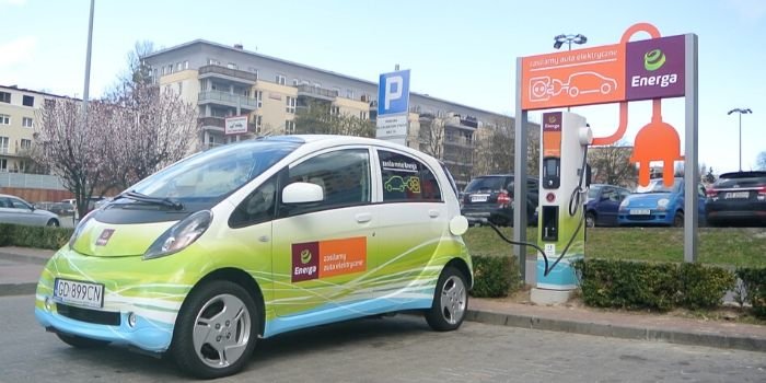 Energa zainstalowała kolejne stacje ładowania EV