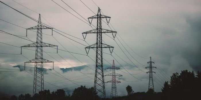 We wrześniu zanotowano niewielki spadek zapotrzebowania i wzrost produkcji energii elektrycznej
