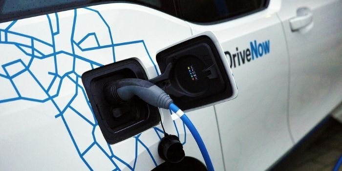 Wykorzystanie hydroenergetyki dla aut elektrycznych zdrowsze dla środowiska