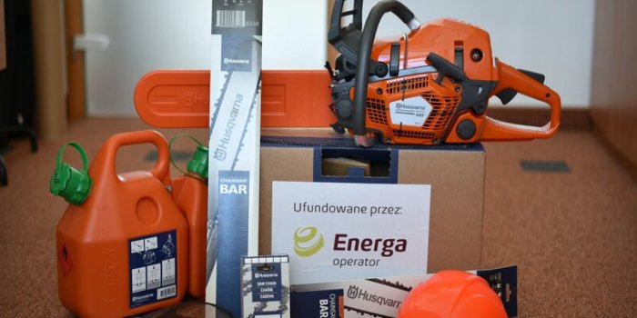 Energa-Operator podarowała sprzęt pomorskim strażakom