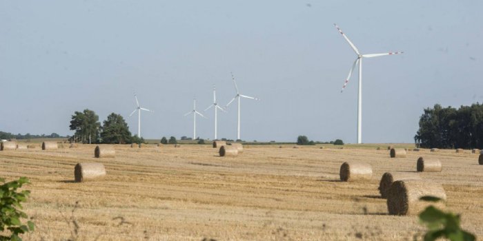 Senat: gminy powinny dostawać dodatkowe pieniądze od farm wiatrowych