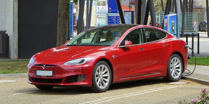 Licznik elektromobilności: ponad 50 tys. aut z napędem elektrycznym