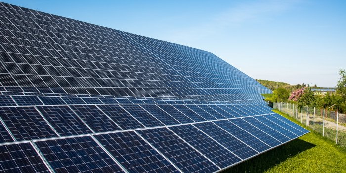 Photon Energy zbuduje kolejną elektrownię fotowoltaiczną w Rumunii