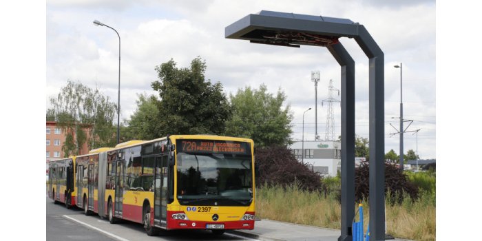 W Łodzi montowane są ładowarki do elektrycznych autobusów