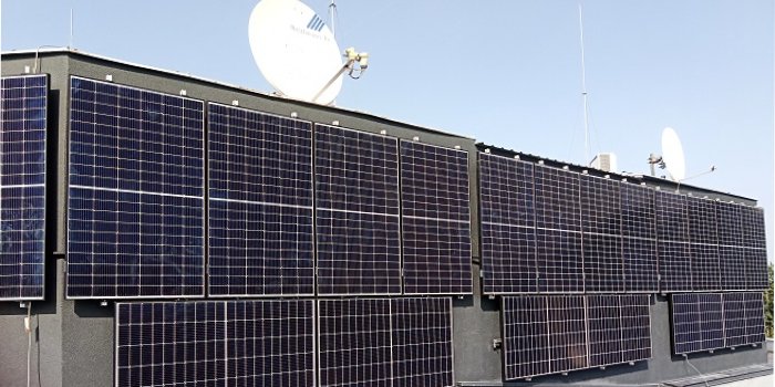 TVN ma coraz więcej paneli słonecznych