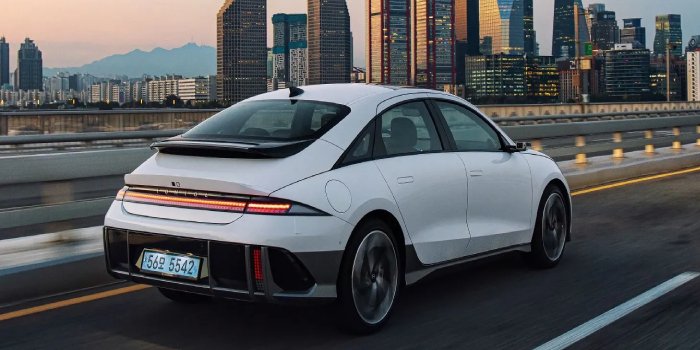 Hyundai IONIQ 6: 614 km na jednym ładowaniu!