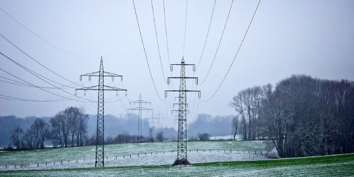 Taryfy na prąd mocno w górę, a ceny zamrożone – jakie będą skutki?
