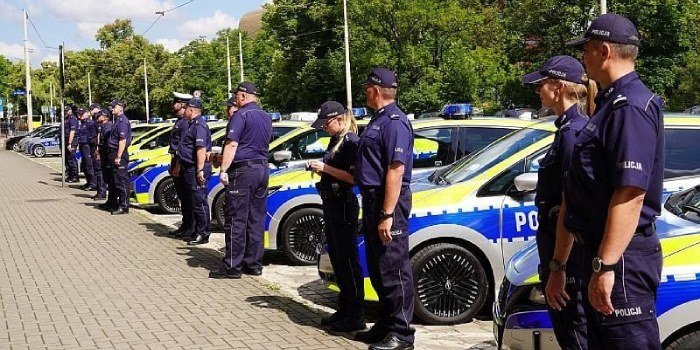 Dolnośląska policja kupiła 9 kolejnych elektrycznych radiowozów