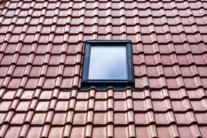 Okna dachowe Fakro – klucz do doskonałego oświetlenia poddasza