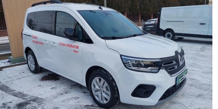 Stoen Operator wyposaża swoje zespoły terenowe w elektryczne Renault Kangoo