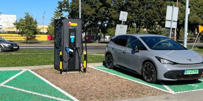 Powerdot stawia stacje ładowania nawet tam, gdzie nie ma jeszcze aut elektrycznych
