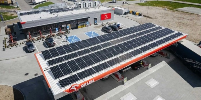 Orlen otwiera energooszczędne stacje paliw – mogą zaoszczędzić do 80% prądu
