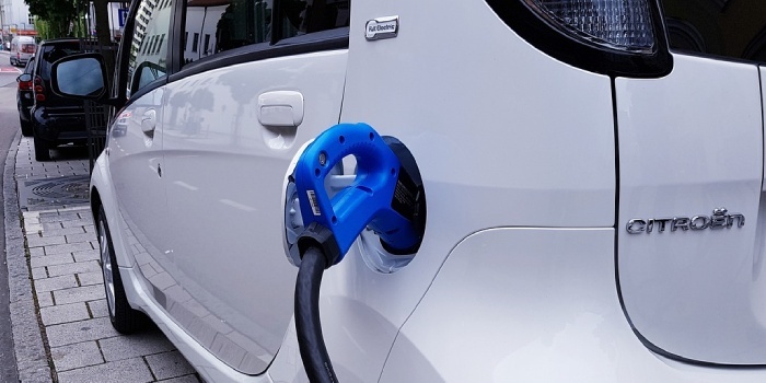 Energa Operator zmodernizuje sieć, by przyłączyć stacje szybkiego ładowania