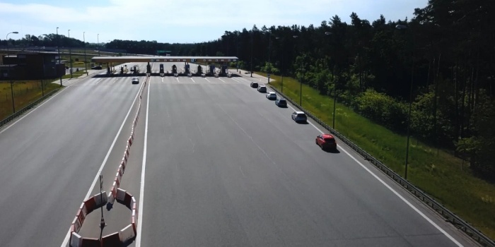 Darmowe przejazdy autostradami dla aut w pełni elektrycznych