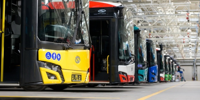 Autobusy zeroemisyjne to już ponad połowa nowych autobusów miejskich w UE