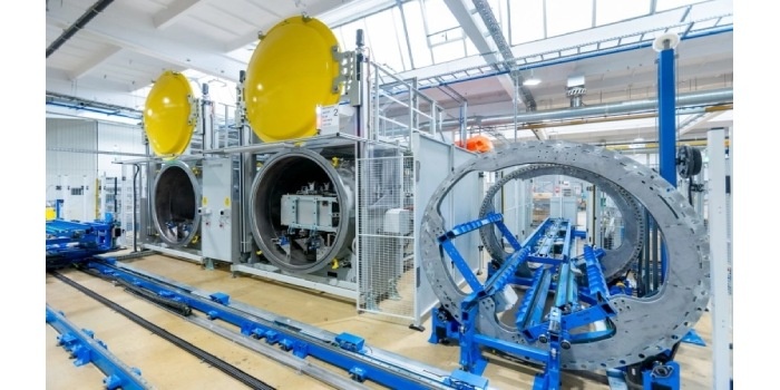 ABB przeznaczy 100 mln zł na rozbudowę fabryki rozdzielnic w Przasnyszu