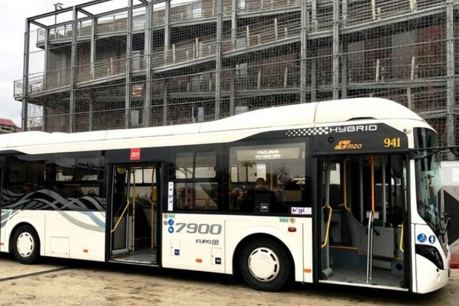 Autobus elektryczny Volvo Hybrid w Koszalinie
Fot. Volvo Buses