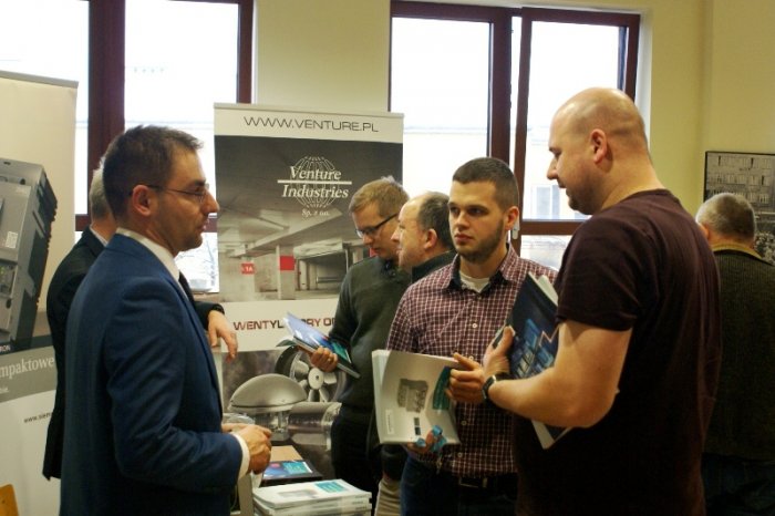 IV konferencja szkoleniowa "Zespoły prądotwórcze i zasilacze UPS w układach zasilania budynków w energię elektryczną" - 30 listopada 2017 r., Szkoła Główna Służby Pożarniczej w Warszawie.