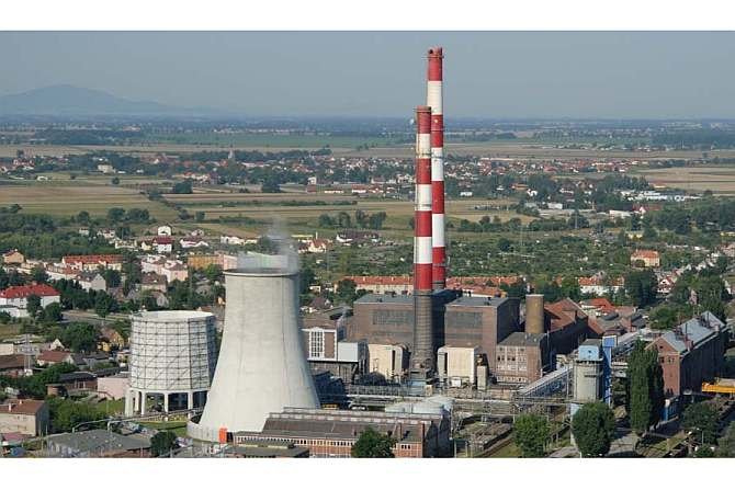 Elektrociepłownia "Czechnica" o mocy osiągalnej elektrycznej 110 MW i cieplnej 294 MW, położona w miejscowości Siechnice i zasilająca w energię cieplną Wrocław. Elektrociepłownia należy do Zespołu Elektrociepłowni Wrocławskich KOGENERACJA SA.
www.siechnice.com.pl