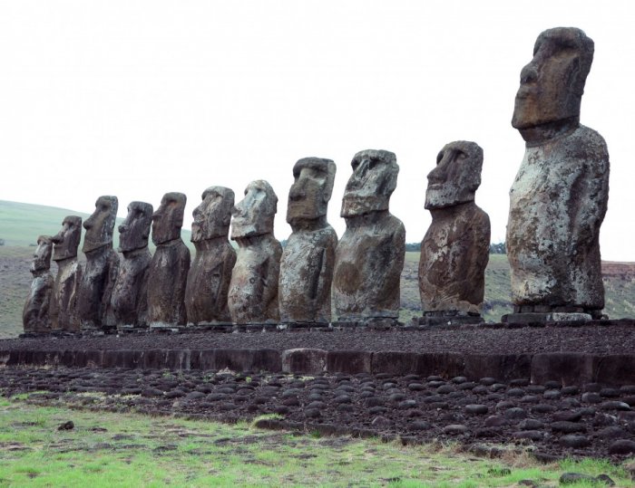 Isla de Pascua - Ahu Tongariki.