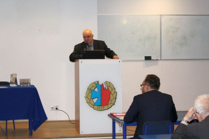 IV konferencja szkoleniowa "Zespoły prądotwórcze i zasilacze UPS w układach zasilania budynków w energię elektryczną"