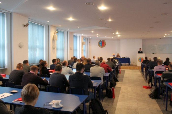 IV konferencja szkoleniowa "Zespoły prądotwórcze i zasilacze UPS w układach zasilania budynków w energię elektryczną"
