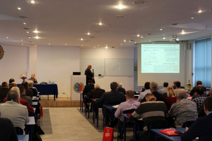 IV konferencja szkoleniowa "Zespoły prądotwórcze i zasilacze UPS w układach zasilania budynków w energię elektryczną"