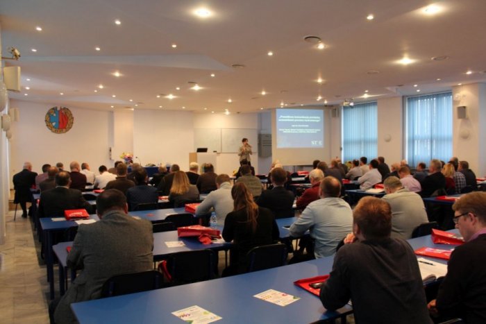 IV konferencja szkoleniowa "Zespoły prądotwórcze i zasilacze UPS w układach zasilania budynków w energię elektryczną"