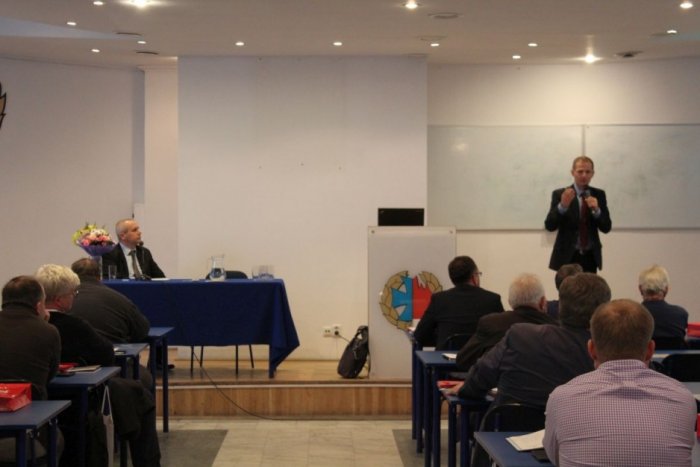 IV konferencja szkoleniowa "Zespoły prądotwórcze i zasilacze UPS w układach zasilania budynków w energię elektryczną"