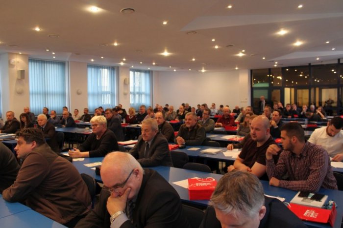 IV konferencja szkoleniowa "Zespoły prądotwórcze i zasilacze UPS w układach zasilania budynków w energię elektryczną"