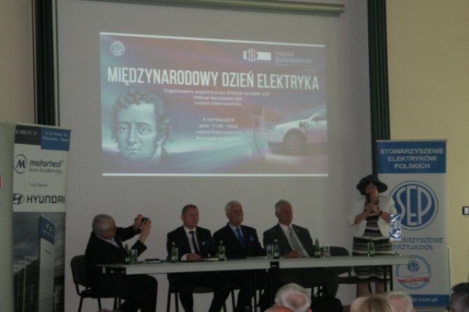 Międzynarodowy Dzień Elektryka 2018 w Instytucie Elektrotechniki
Fot. IEL
