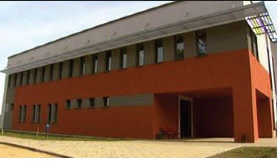 Fot. 5.  
Pasywna Szkoła Podstawowa w miejscowości Budzów – Gmina Stoszowice