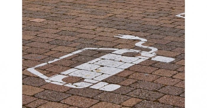 Jak wykorzystać potencjał elektromobilności w Polsce?