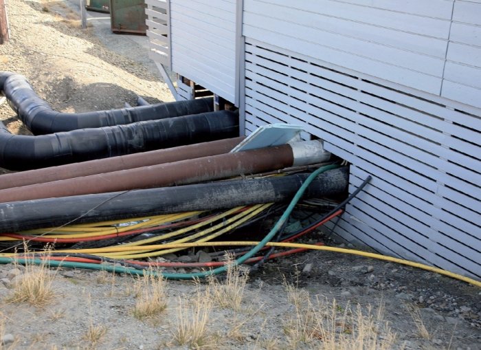 Longyearbyen – wyprowadzenie kabli elektroenergetycznych ze stacji transformatorowo-
rozdzielczej