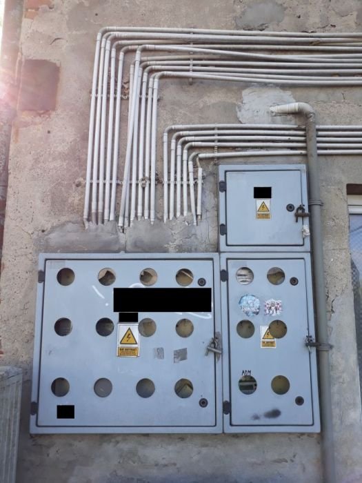 prowadzenie instalacji na zewnatrz budynku 0419 161222 2