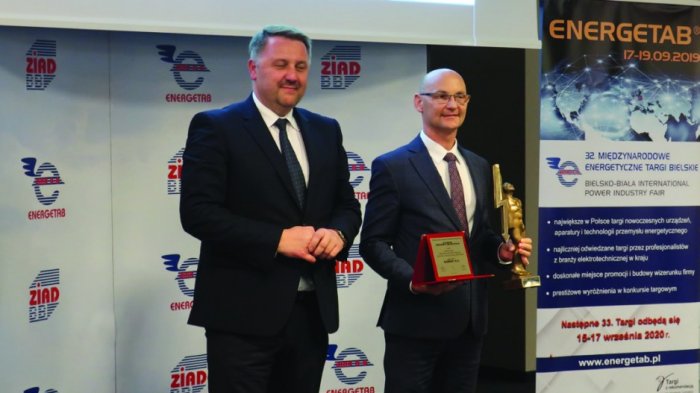 Nagrodę Prezydenta Miasta Bielska-Białej za produkt: Smartpole charger – stacja ładowania samochodów elektrycznych zintegrowana w kompozytowym słupie oświetleniowym otrzymała firma: ALUMAST S.A.