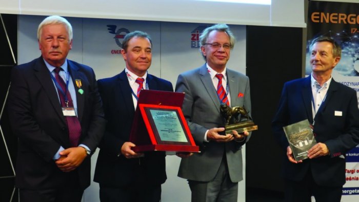 Statuetkę „Złotego Lwa” Fundacji im. Kazimierza Szpotańskiego za produkt: tester przekładników prądowych typ mini TP odebrała firma: ZP-BE ENERGOPOMIAR-ELEKTRYKA Sp. z o.o.