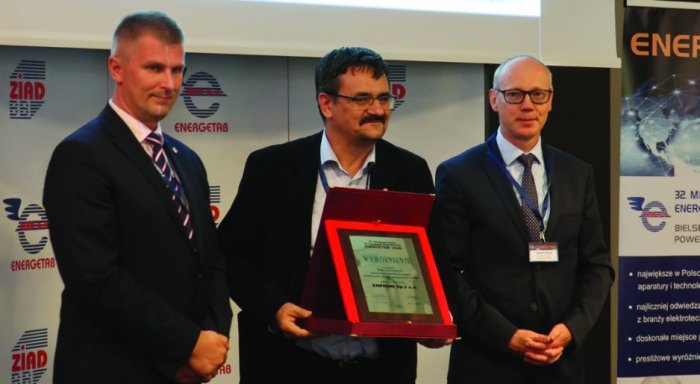 Wyróżnienie Honorowe 32. Międzynarodowych Energetycznych
Targów Bielskich ENERGETAB 2019 za produkt: seria innowacyjnych monolityczno-prefabrykowanych fundamentów słupów energetycznych 400 kV otrzymała firma ENPROM Sp. z o.o.