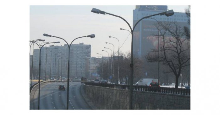 &bdquo;Wzorcowe&rdquo; zasilanie skorodowanej oprawy oświetleniowej