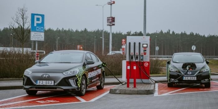 Stacje ładowania Ekoenergetyki na stacjach PKN Orlen, fot. Ekoenergetyka