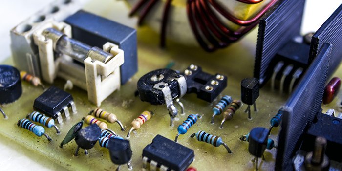 Cele i zasady certyfikacji wyrob&oacute;w elektrotechnicznych, fot. pixabay.com