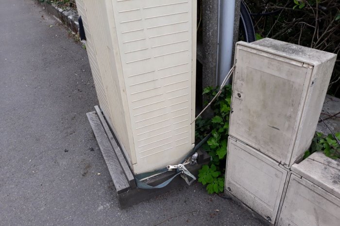przywiazana rozdzilenica 0501 185507 2