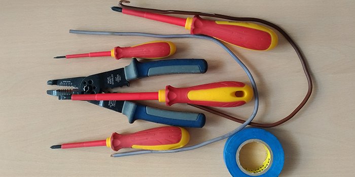 Narzędzia ręczne dla elektryka &ndash; co będziesz potrzebował?, fot. pixabay.com