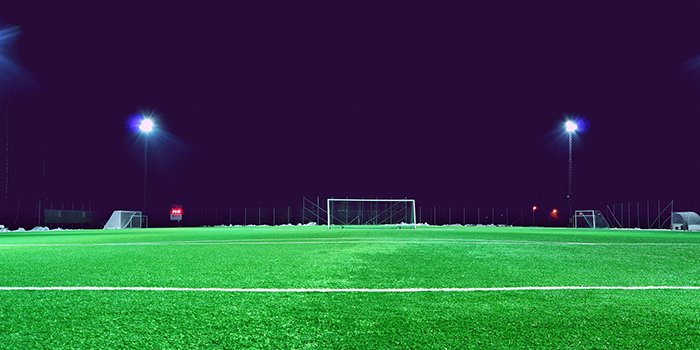 Oświetlenie boisk sportowych, fot. pixabay.com