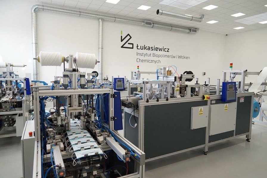 Instytutu Biopolimer&oacute;w i Wł&oacute;kien Chemicznych Łukasiewicz
fot. Ł-ITR i Ł-IBWCh