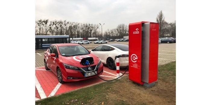 Orlen testuje stacje ładowania EV firmy Euroloop, fot. Euroloop
