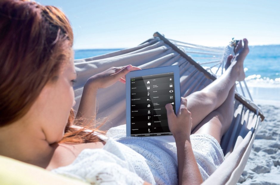 mobilne sterowanie inteligentna instalacja fot1