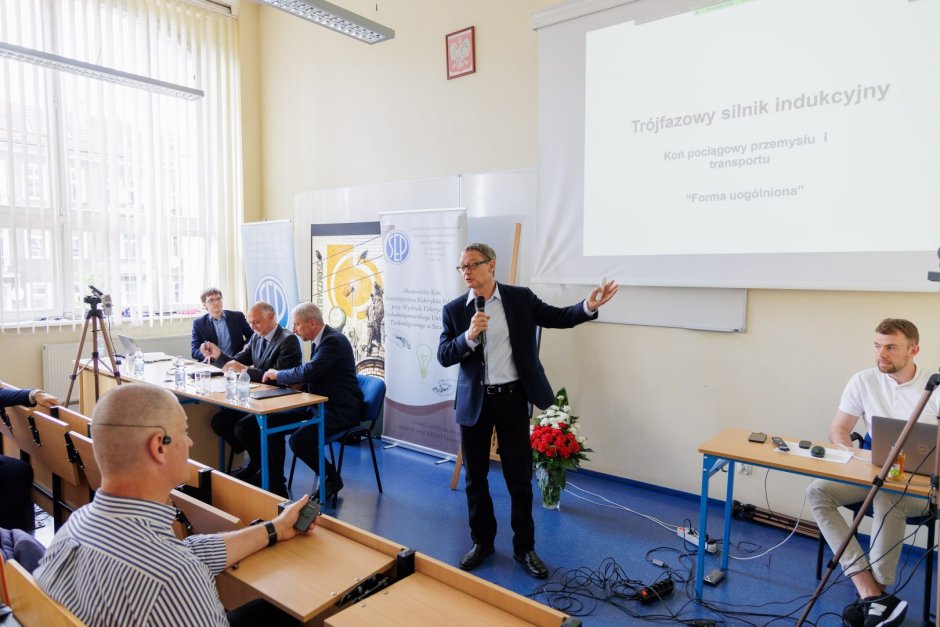 Prof. Konrad Woronowicz